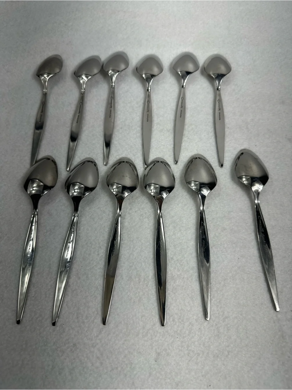 Oneida Community Stainless Flatware Tea Spoon Vintage 12 Pieces Dish-9-F In very